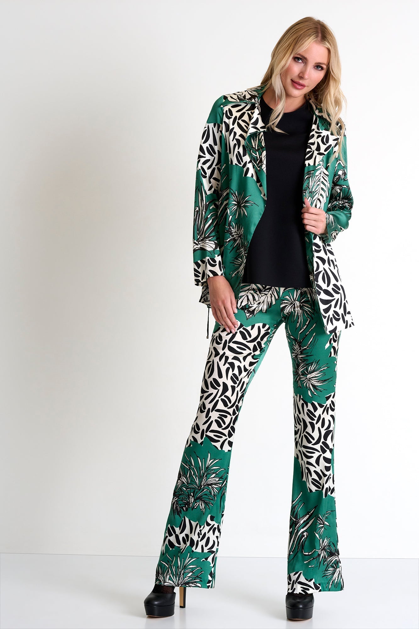 Silk Flared Trousers - 52451-53-951 02 / 951 Oasis / 95% SILK 5% ELASTANE