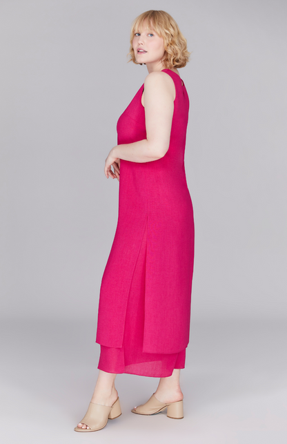 Molly is 5' 8.5" wearing Fuchsia in M.