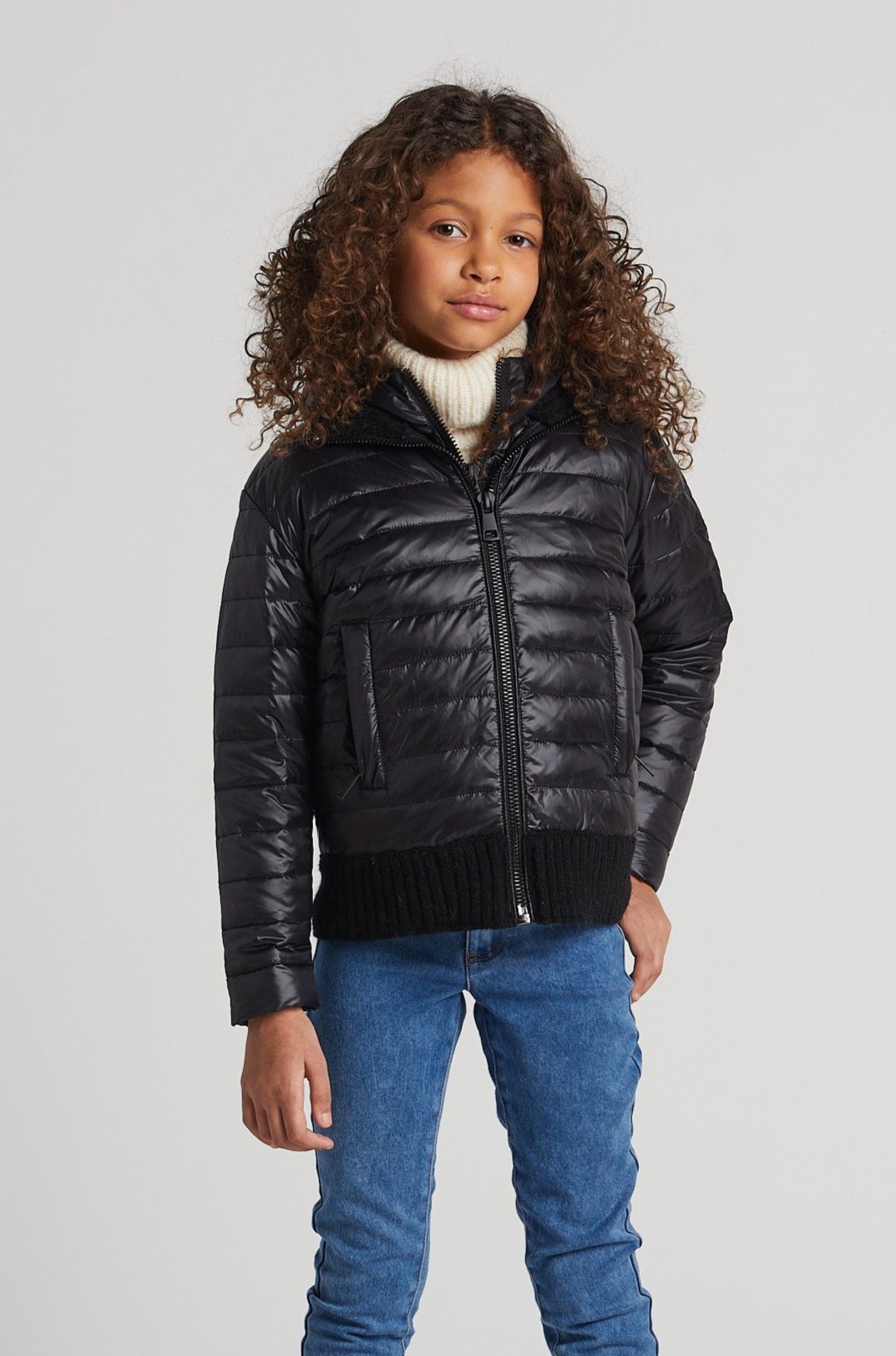 Lulu Light Weight Quilted Down Jacket W/ Knit Trim Details