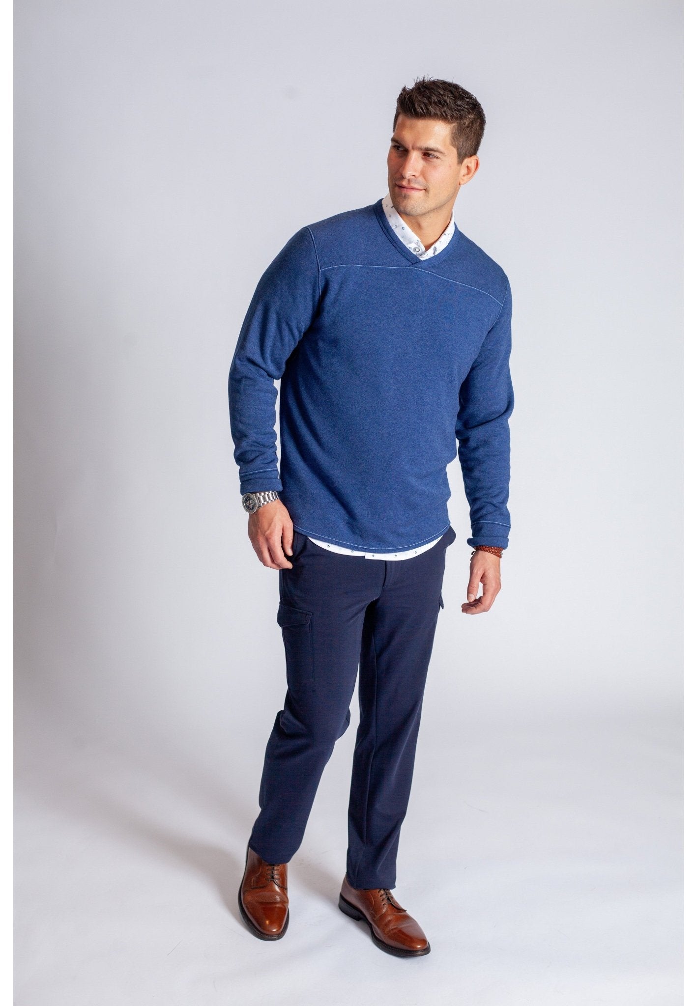 Rugvee Pullover V - Neck Sweatshirt - Tokyo Blue - BUKI - Banebrook Collections